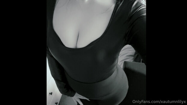 Full leaked Xautumnlilyx private onlyfans photo