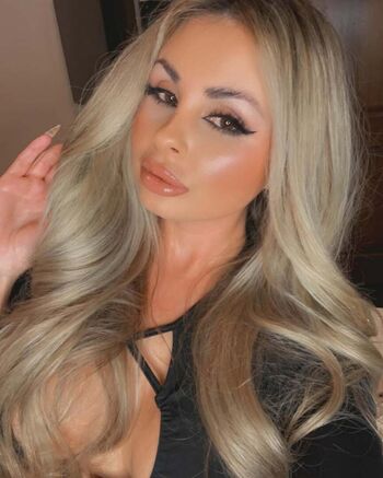 Full leaked Xchristiina page private onlyfans photo