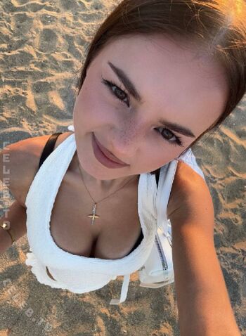 Full leaked Xdshka private onlyfans photo