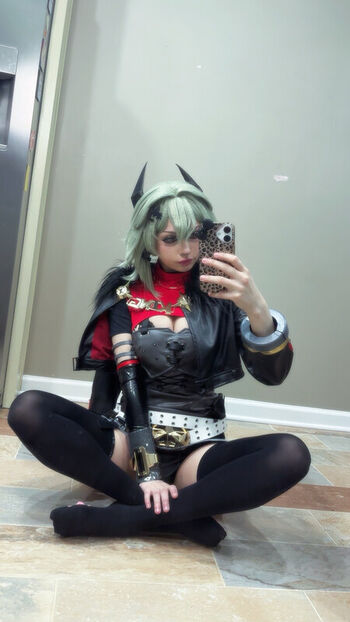 xenluvsmiku