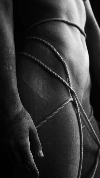 Full leaked Xfrozi private onlyfans photo