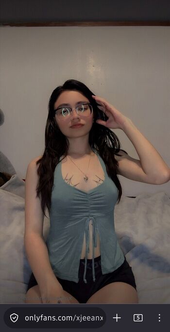 Full leaked Xjeeanx private onlyfans photo