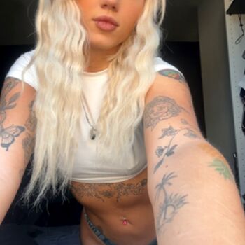 Full leaked Xobabyirdxo private onlyfans photo