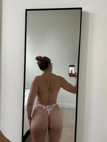 Full leaked Xomimi private onlyfans photo