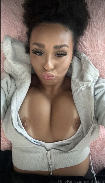 Full leaked Xotticaaa private onlyfans photo