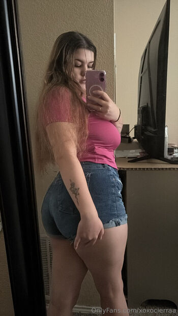 Full leaked Xoxocierraa private onlyfans photo