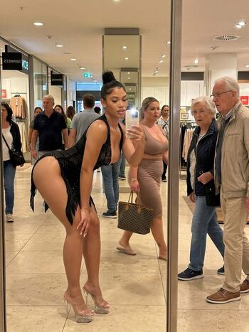 Full leaked Xttiona private onlyfans photo