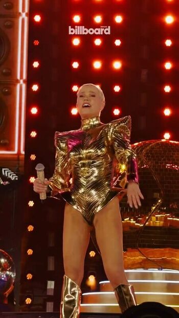 Xuxa Meneghel