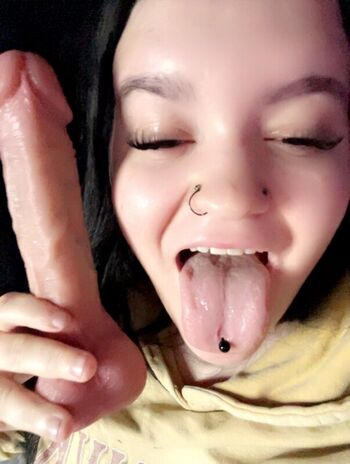 Full leaked Xxcrybabyslut private onlyfans photo