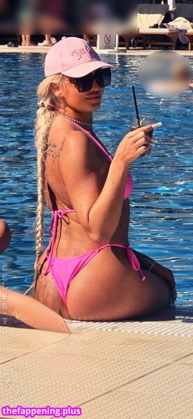 lunayourfavbarbie / xxsavagebarbiexx / xxsavagexbarbiexx Foto OnlyFans Desnuda #1