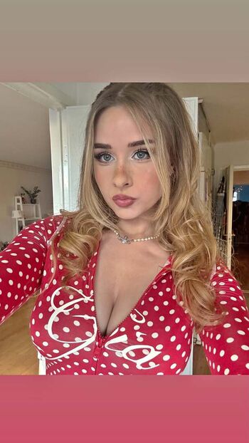 Full leaked Yaboielina page private onlyfans photo