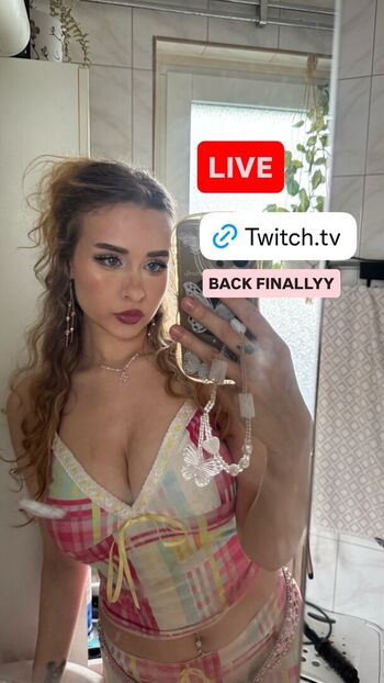 Full leaked Yaboielina page private onlyfans photo