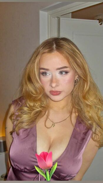 Full leaked Yaboielina page private onlyfans photo