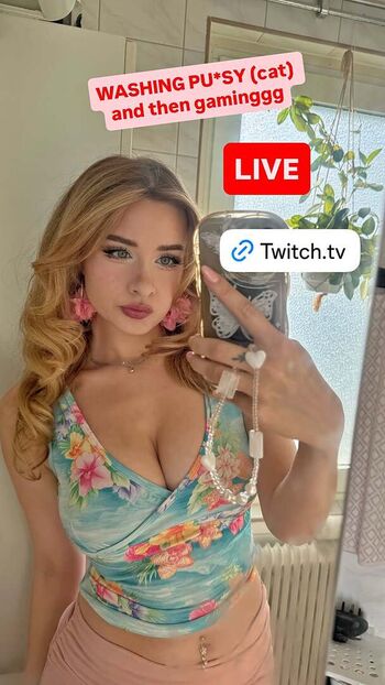 Full leaked Yaboielina page private onlyfans photo