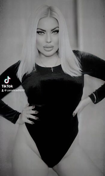 Full leaked Yana fcsd page private onlyfans photo