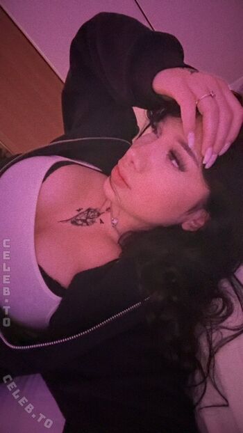 Full leaked Yasilisches private onlyfans photo