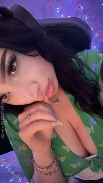 Full leaked Yasilisches private onlyfans photo