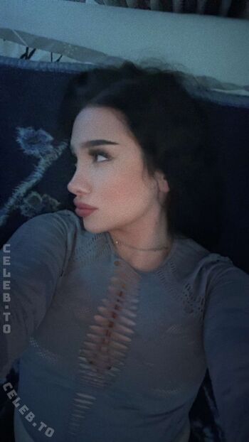 Full leaked Yasilisches page private onlyfans photo