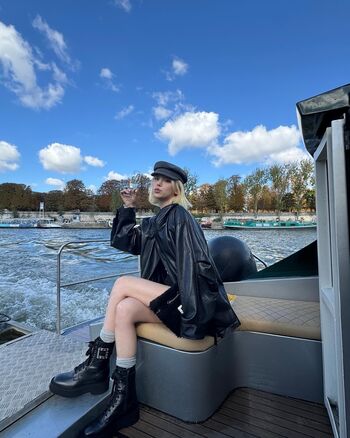 Full leaked Millisonsay/ private onlyfans photo