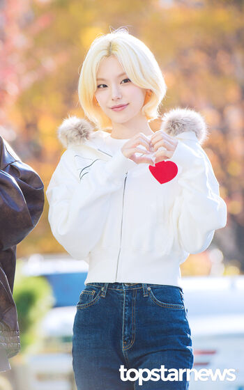 Full leaked Emmymxoxo/ private onlyfans photo