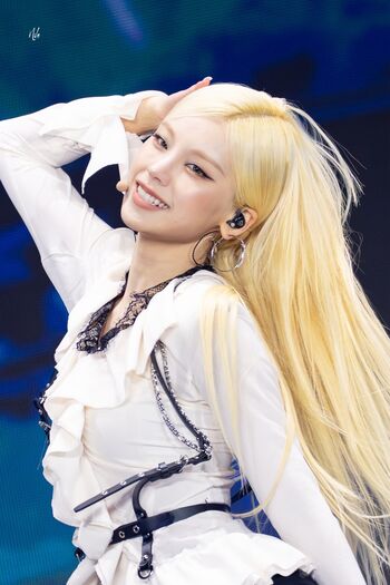 Full leaked Famousalice/ private onlyfans photo