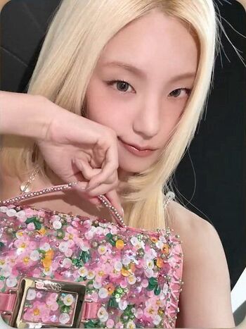 Full leaked Yeji page private onlyfans photo