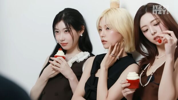 Full leaked Adriane galisteu/ private onlyfans photo