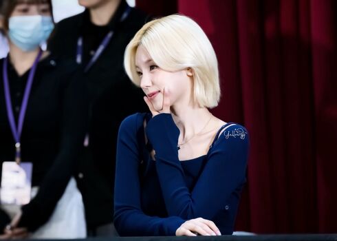 Full leaked Kazuha nakamura lesserafim/ private onlyfans photo