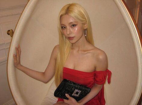 Full leaked Sarah hwang/ private onlyfans photo