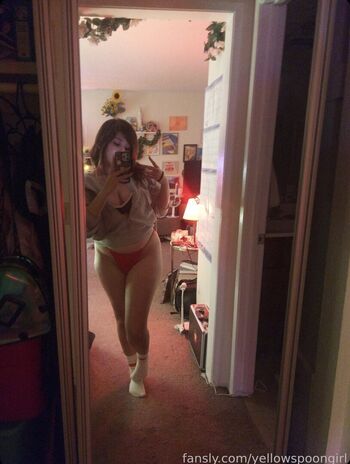 Full leaked Yellowspoongirl private onlyfans photo