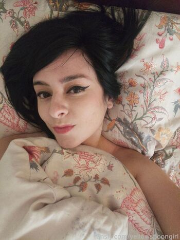 Full leaked Yellowspoongirl private onlyfans photo