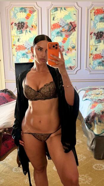 Full leaked Yesjulz private onlyfans photo