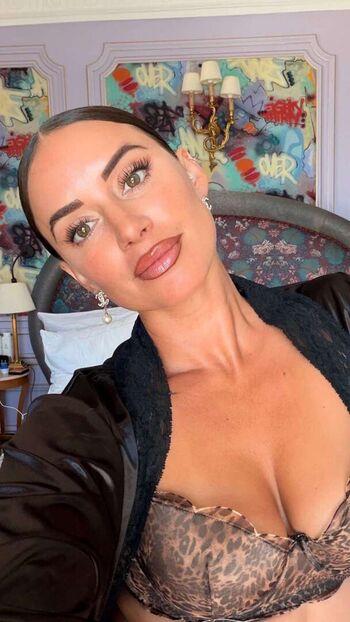 Full leaked Yesjulz private onlyfans photo