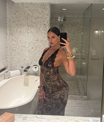 Full leaked Yesjulz private onlyfans photo