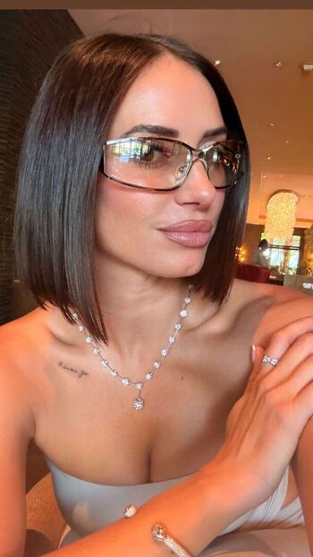 Full leaked Yesjulz private onlyfans photo