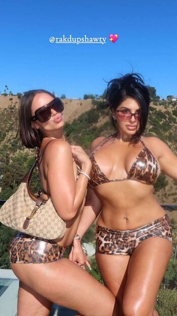 Full leaked Yesjulz private onlyfans photo