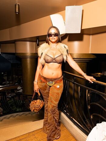 Full leaked Yesjulz  page private onlyfans photo