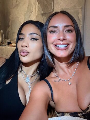 Full leaked Yesjulz  page private onlyfans photo
