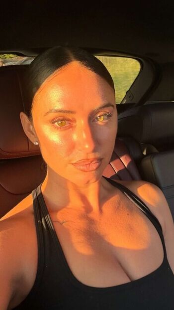 Full leaked Yesjulz private onlyfans photo