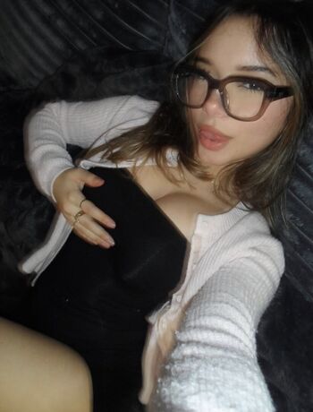 Full leaked Yessseeeniiaa private onlyfans photo
