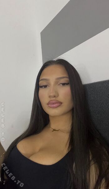 Full leaked Yisel private onlyfans photo