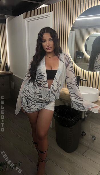 Full leaked Yisel private onlyfans photo