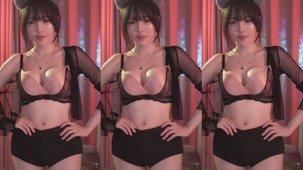 yoon_froggy - korean streamer