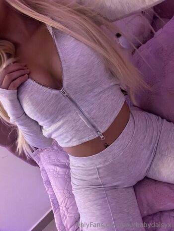 Full leaked Yourbabydaisyx private onlyfans photo