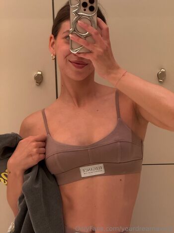 Full leaked Yourdreamavery page private onlyfans photo