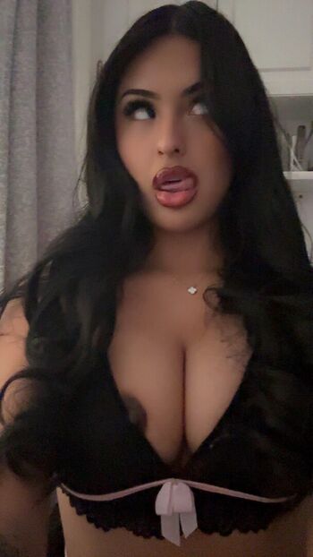 Full leaked Yourlittlebuttercupxx private onlyfans photo
