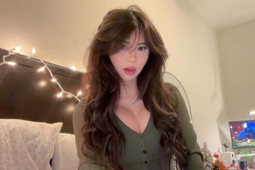 Full leaked Yukiifoxx private onlyfans photo