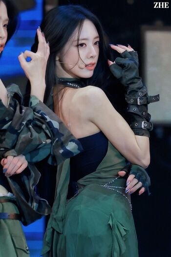 Yuna - ITZY (유나, Shin Yu Na)