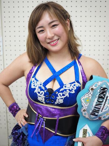 Full leaked Yuna manase page private onlyfans photo