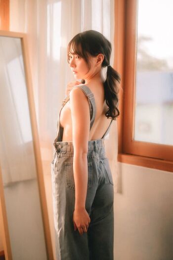 Full leaked Yunjing saehun page private onlyfans photo